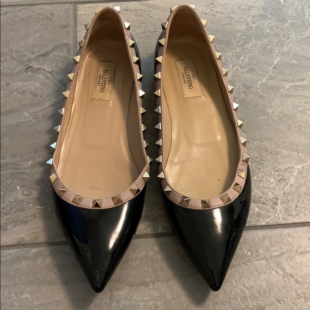 Valentino Rockstud black flats great condition